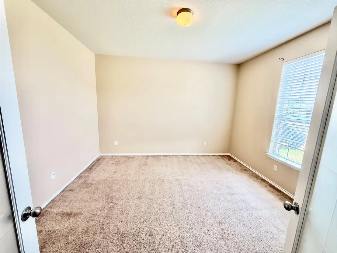 Photo of 1223 Daffodil DR