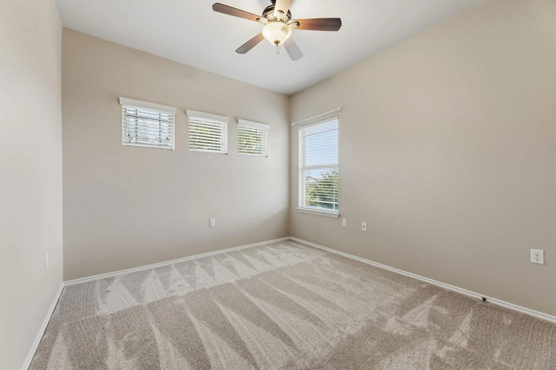 Photo of 10217 Pinnacle Crest LOOP