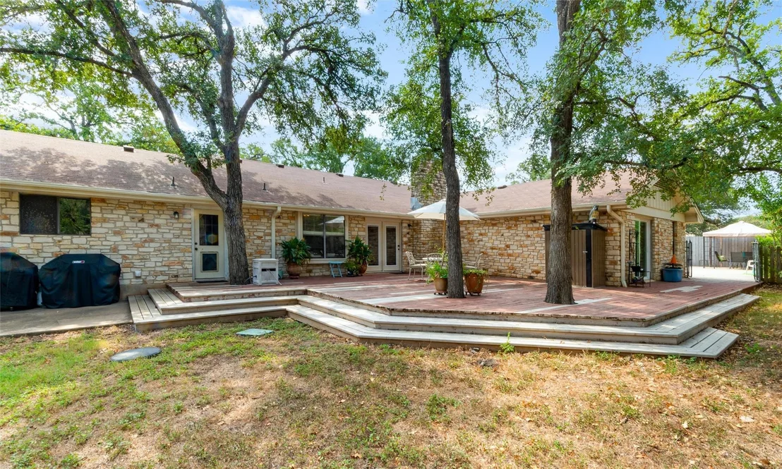 Photo of 312 Southcross RD