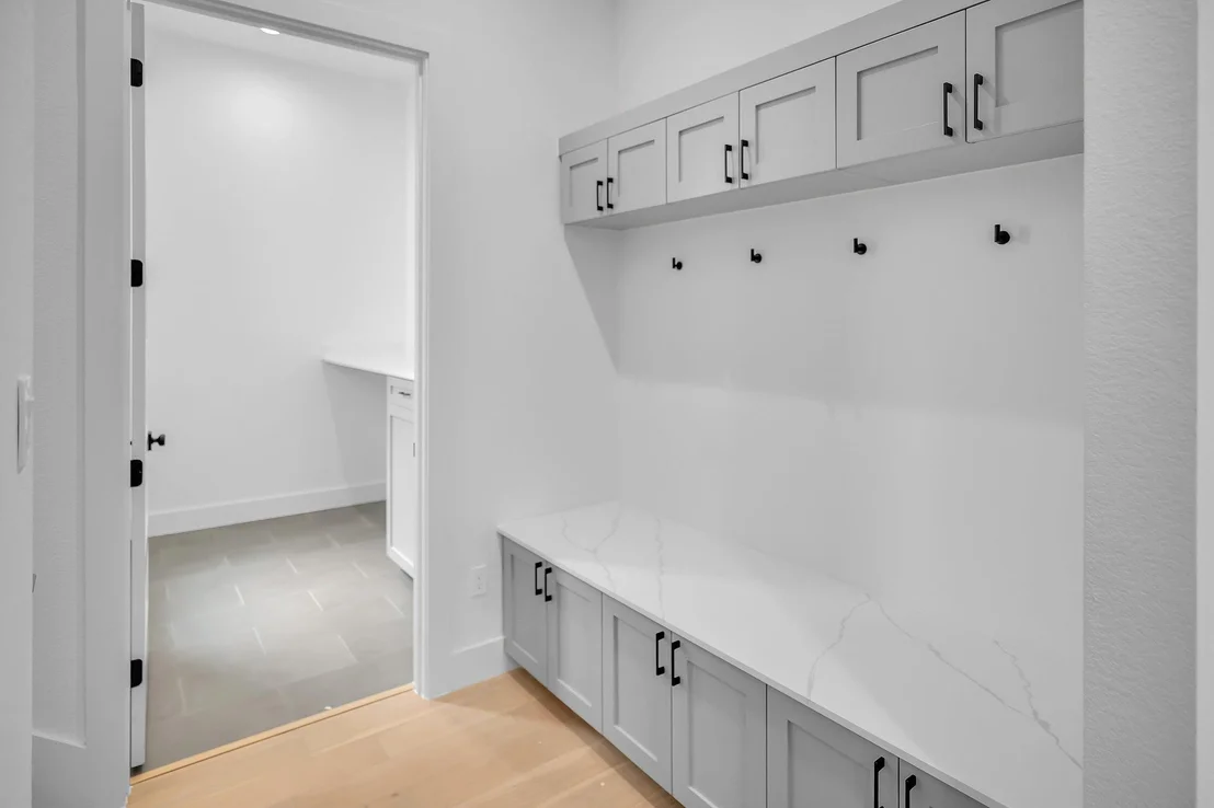 Photo of 309 Alabaster