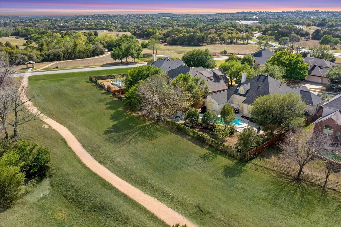 Photo of 120 Palisade DR