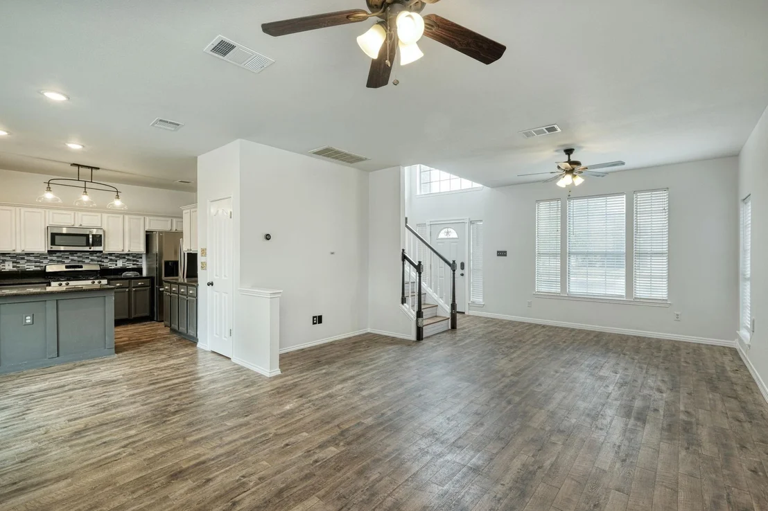 Photo of 303 Reinhardt BLVD