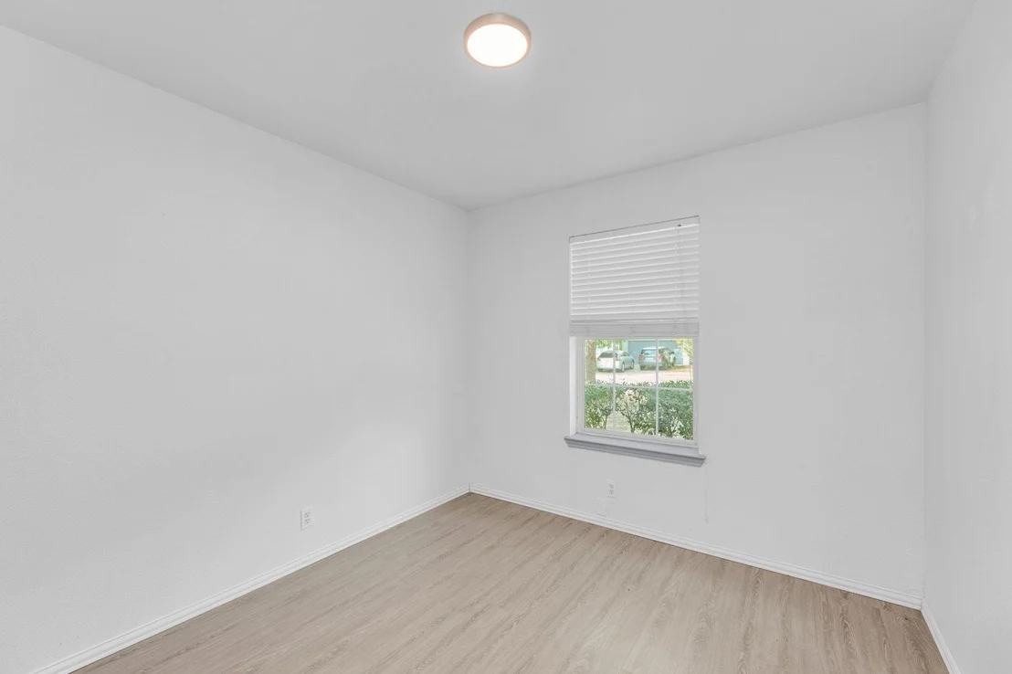 Photo of 302 CLARKS WAY