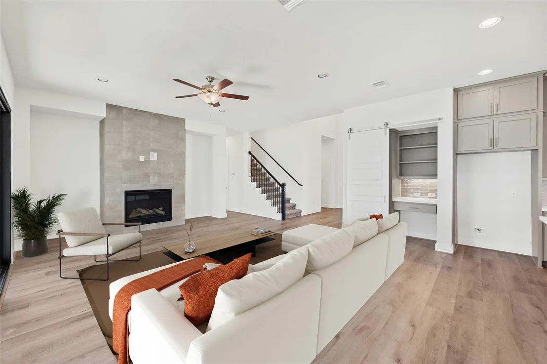 Photo of 601 Gunison DR
