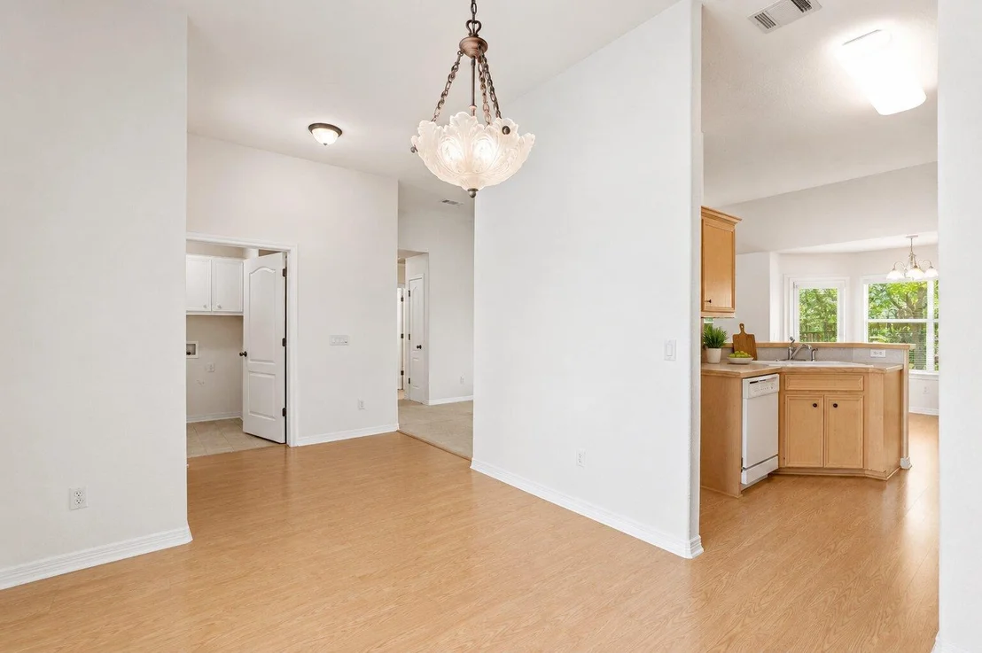 Photo of 106 Stacey LN