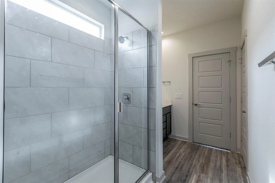Photo of 121 Parryi CV