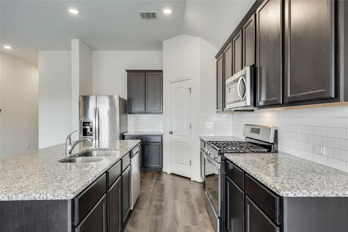 Photo of 5909 Toscana TRCE