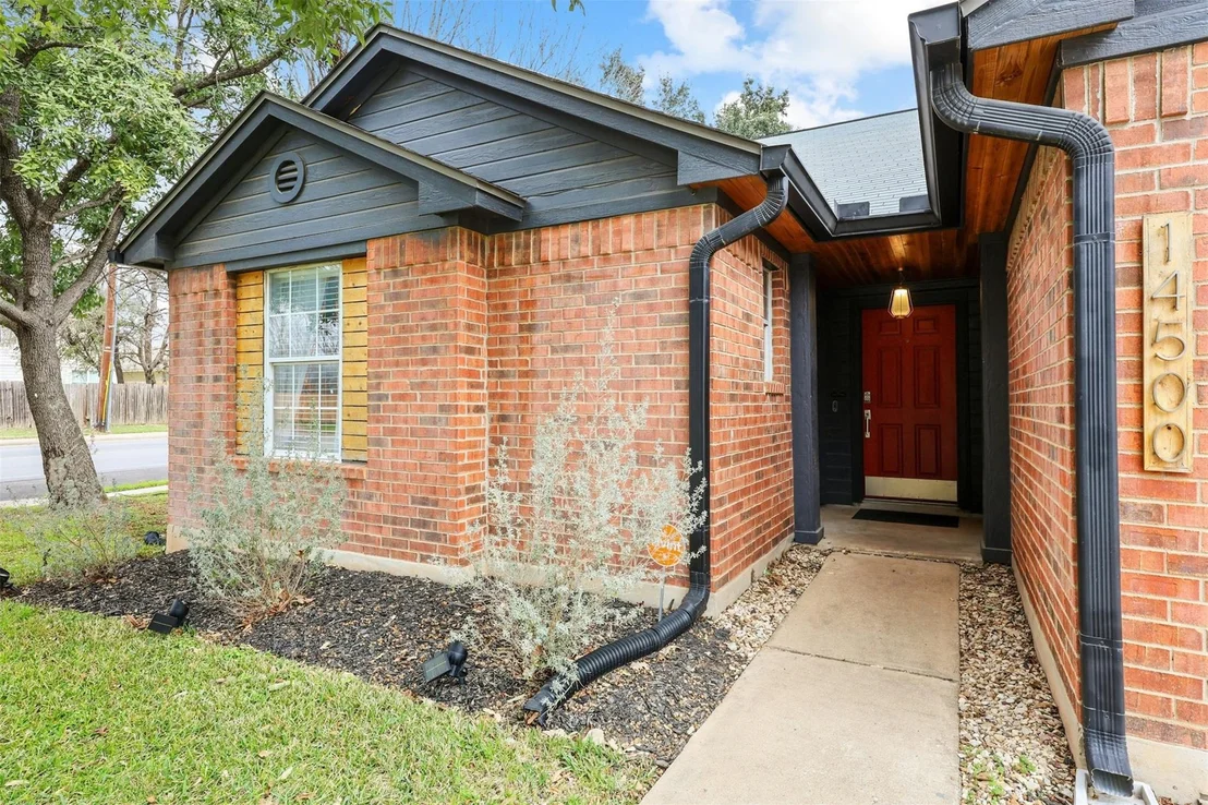 Photo of 14500 Hartsmith DR