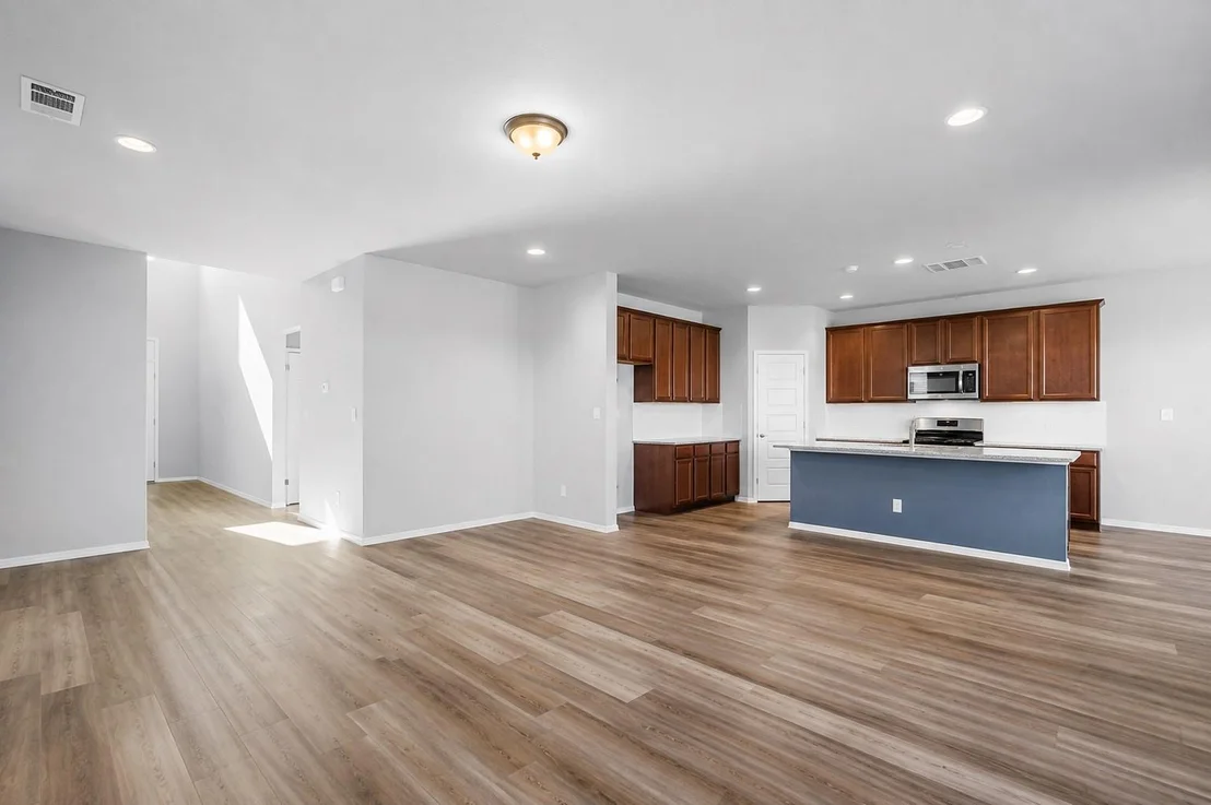Photo of 453 Gaida LOOP