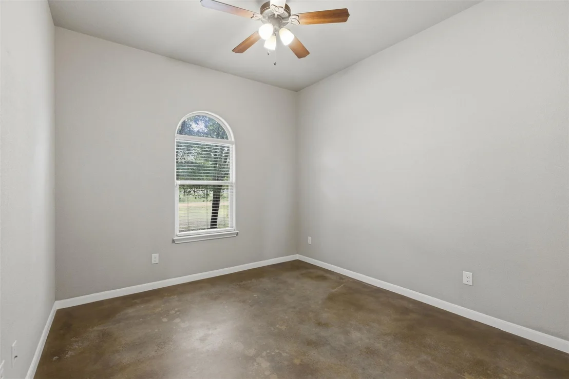 Photo of 182 Waipahoehoe DR