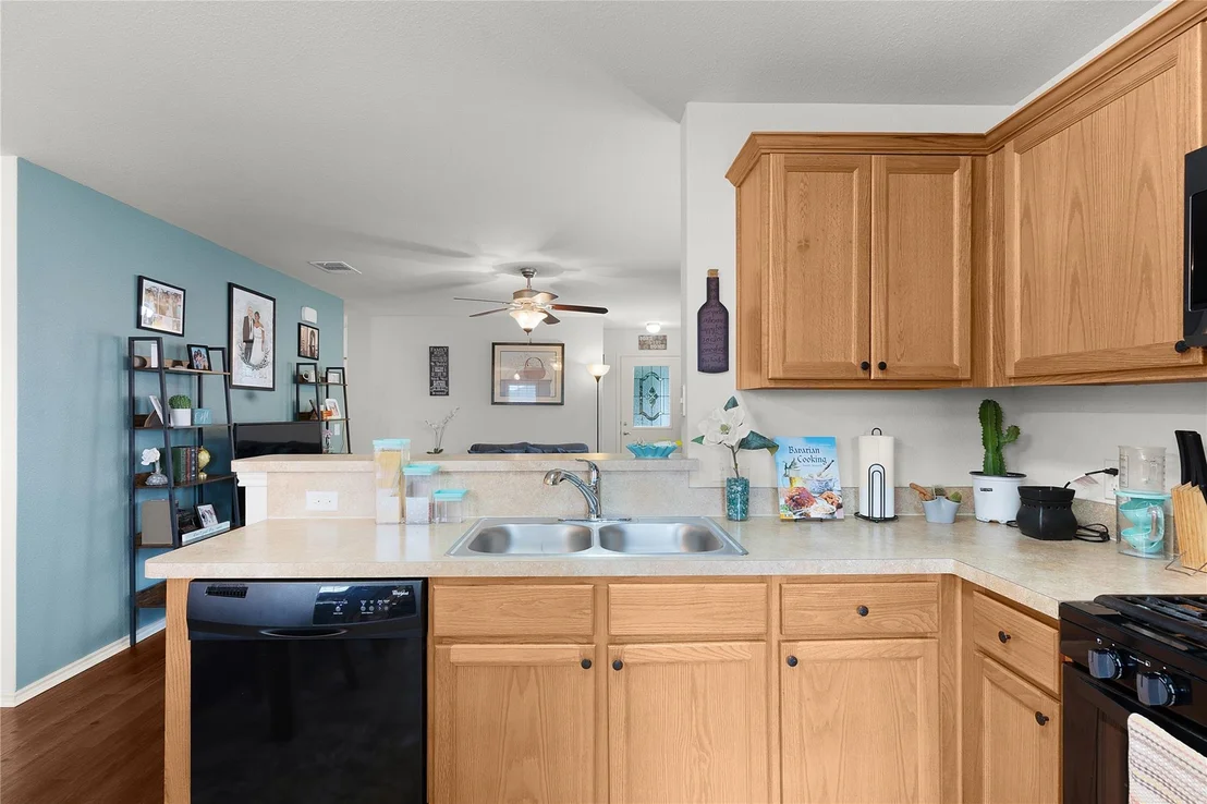 Photo of 18708 Golden Eagle WAY