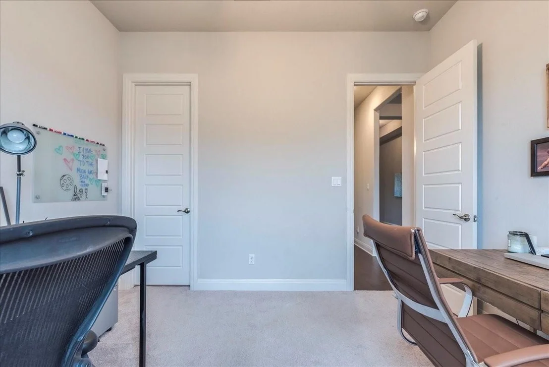 Photo of 454 Double L DR