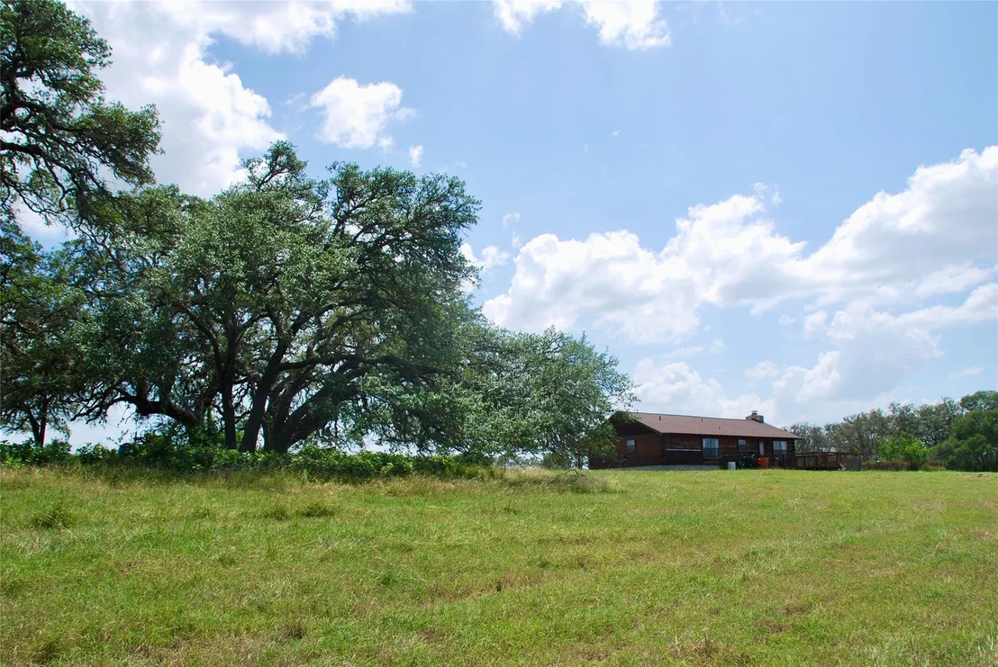 Photo of 2725 Old Lehmann RD