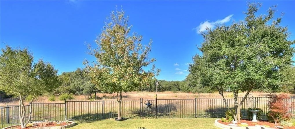 Photo of 327 Fieldstone DR
