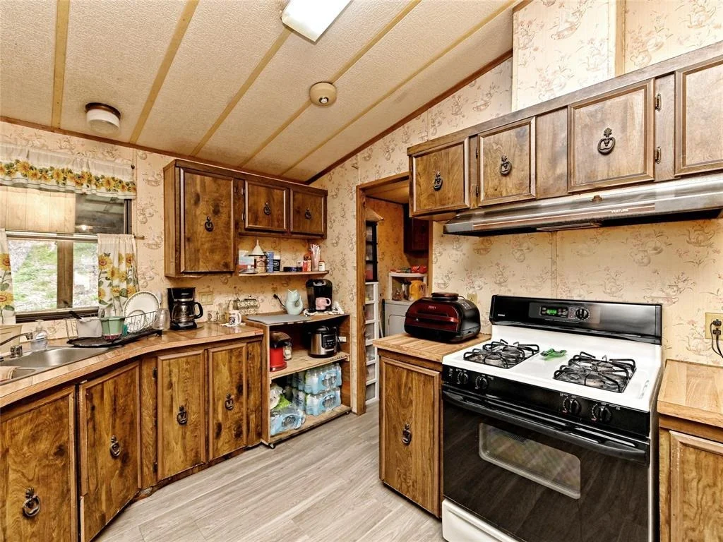 Photo of 148 River RD