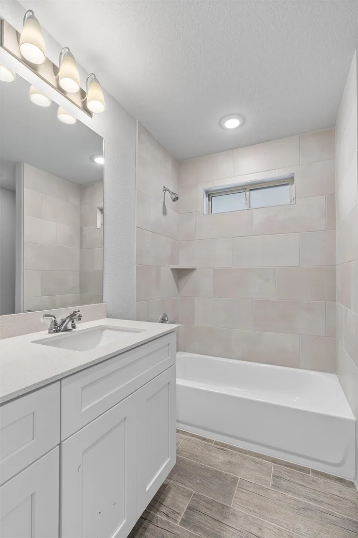 Photo of 168 Woods Edge LN