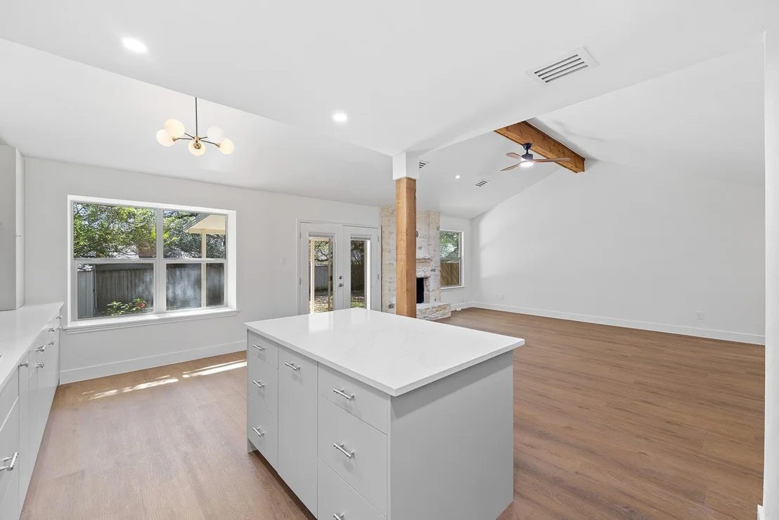 Photo of 3609 Oak Creek DR