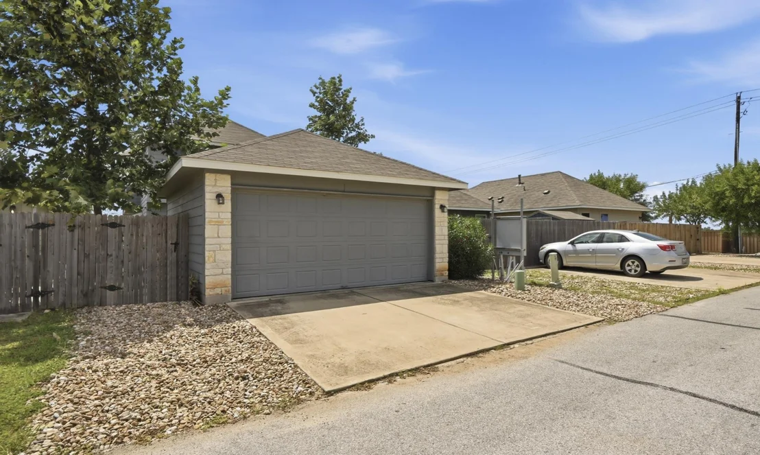 Photo of 4504 Inicio LN
