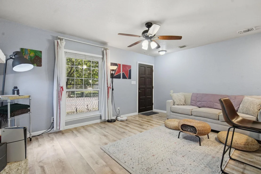 Photo of 141 Meadowland