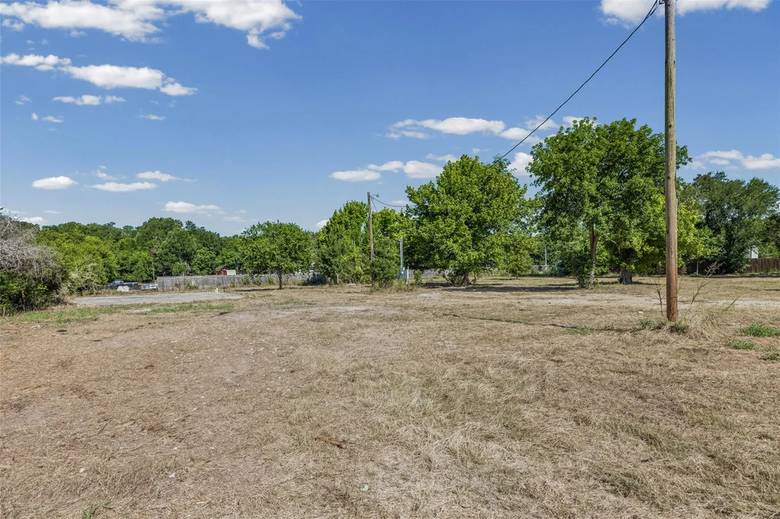 Photo of 150 River RD