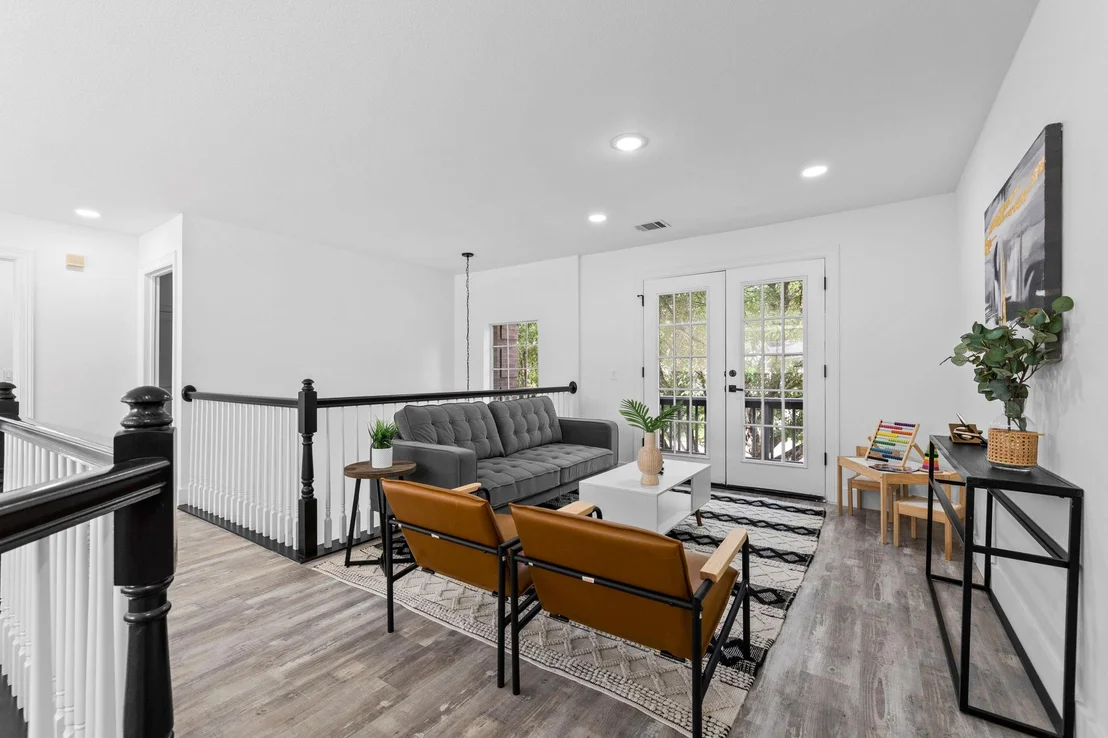 Photo of 10909 River Plantation DR