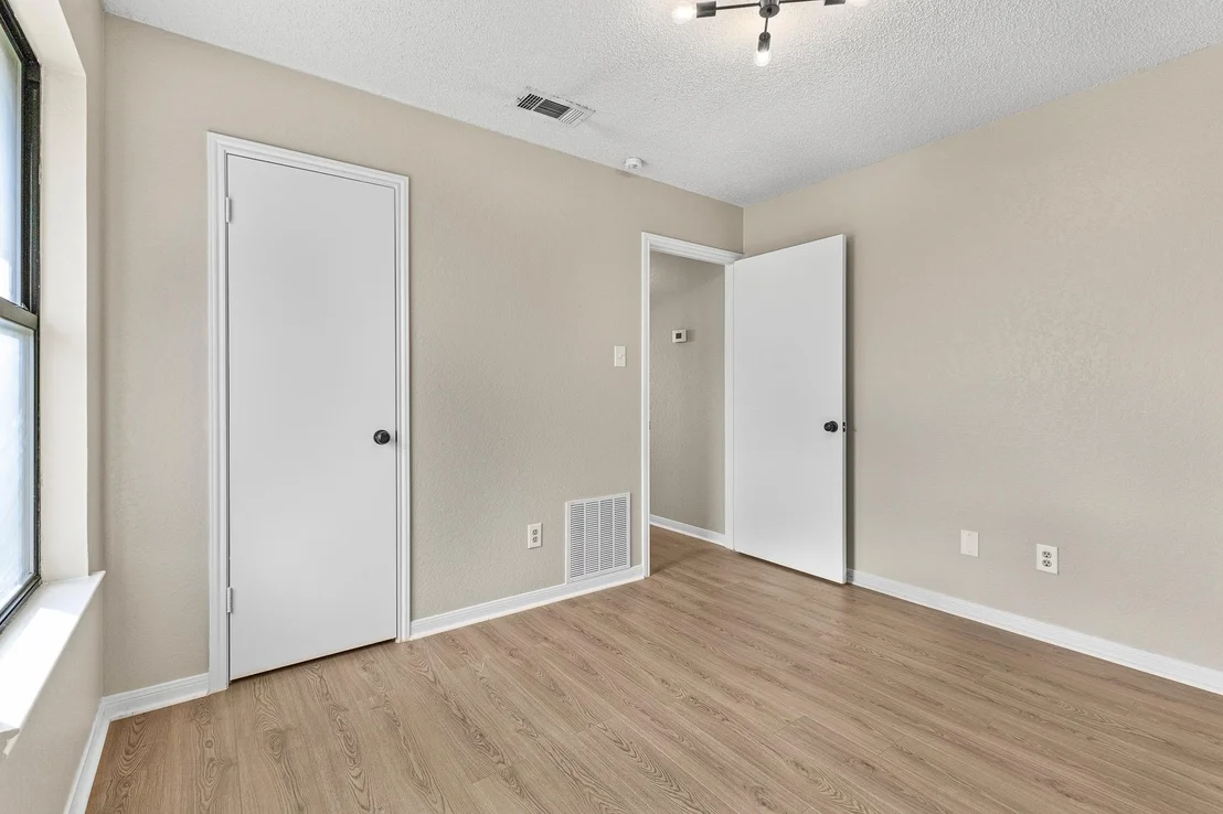 Photo of 2004 Starlight DR