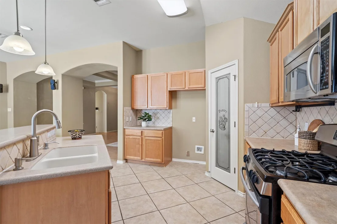 Photo of 1502 Uvalde DR