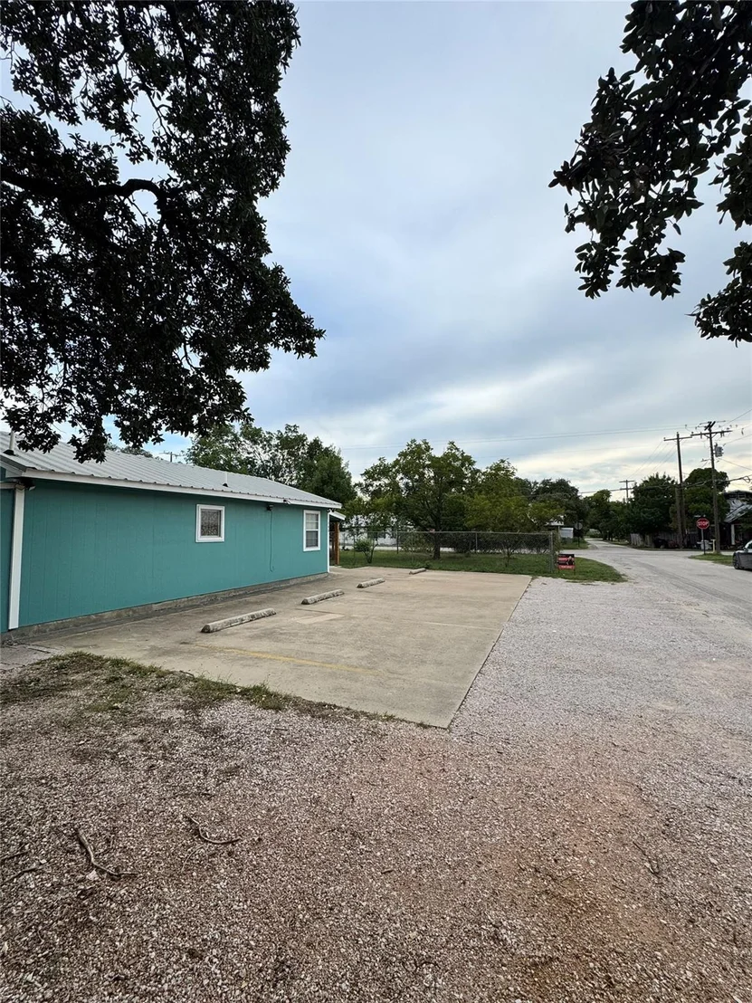 Photo of 143 West ST