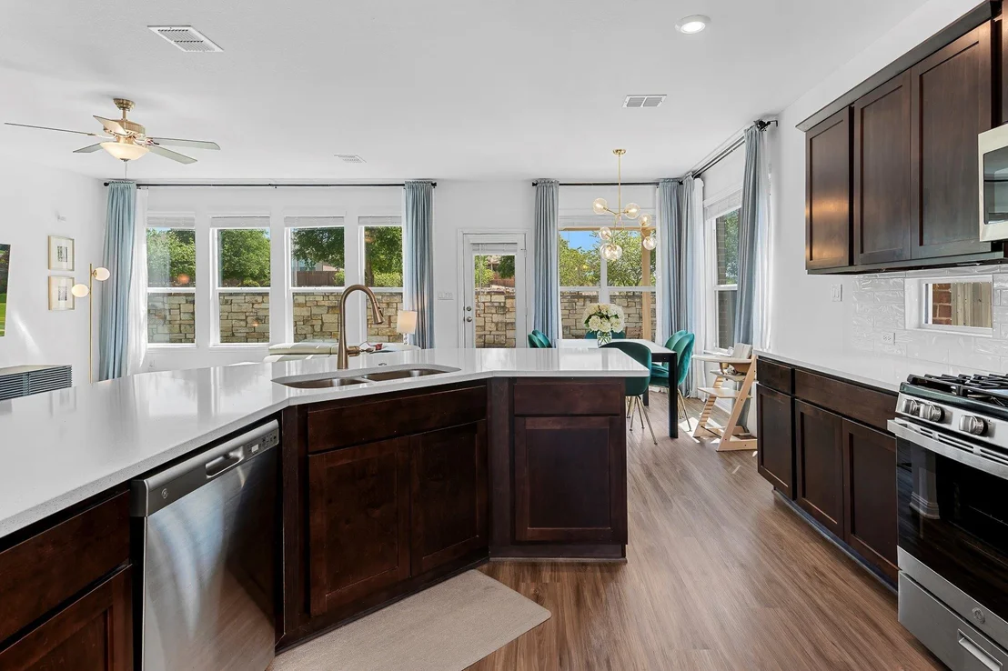 Photo of 12207 Coronilla BND