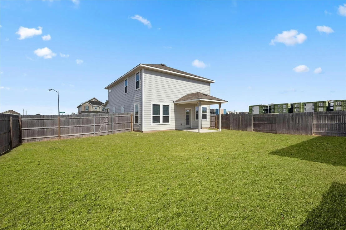 Photo of 5000 Black Onyx DR