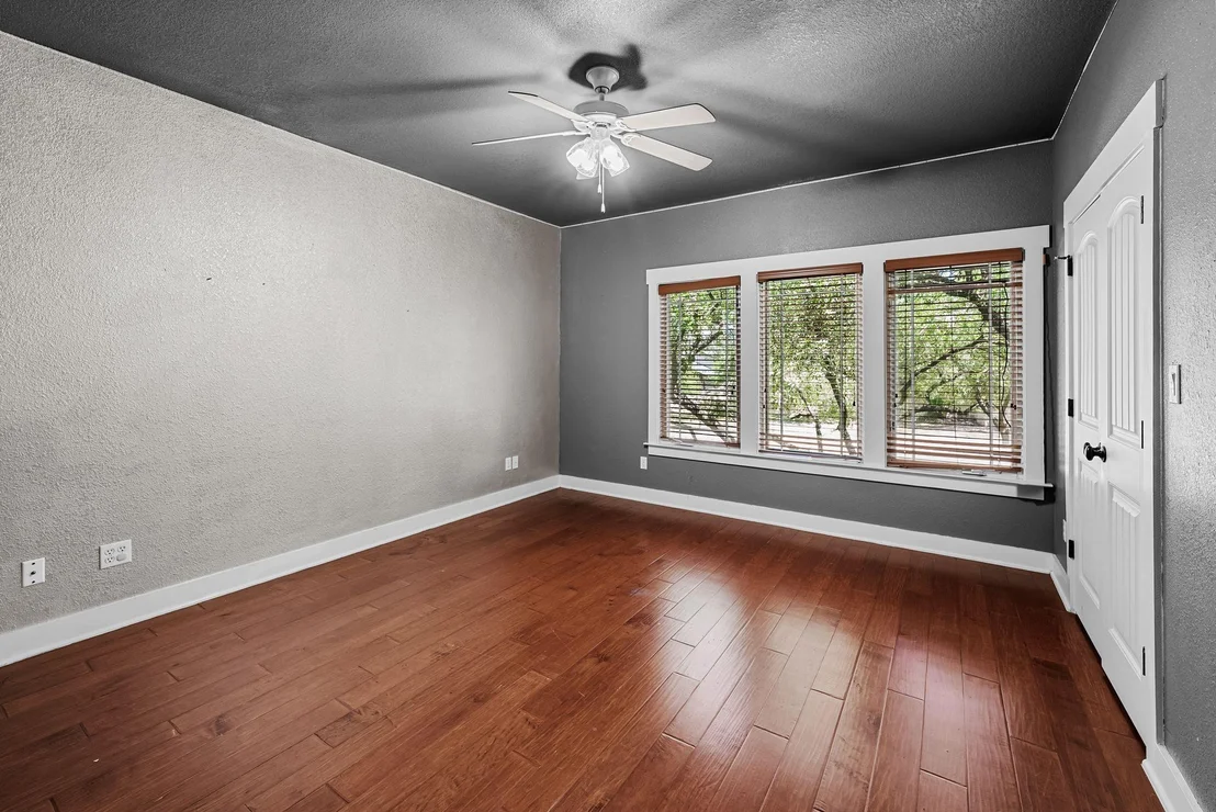 Photo of Unit 401 at 2930 Grand Oaks LOOP