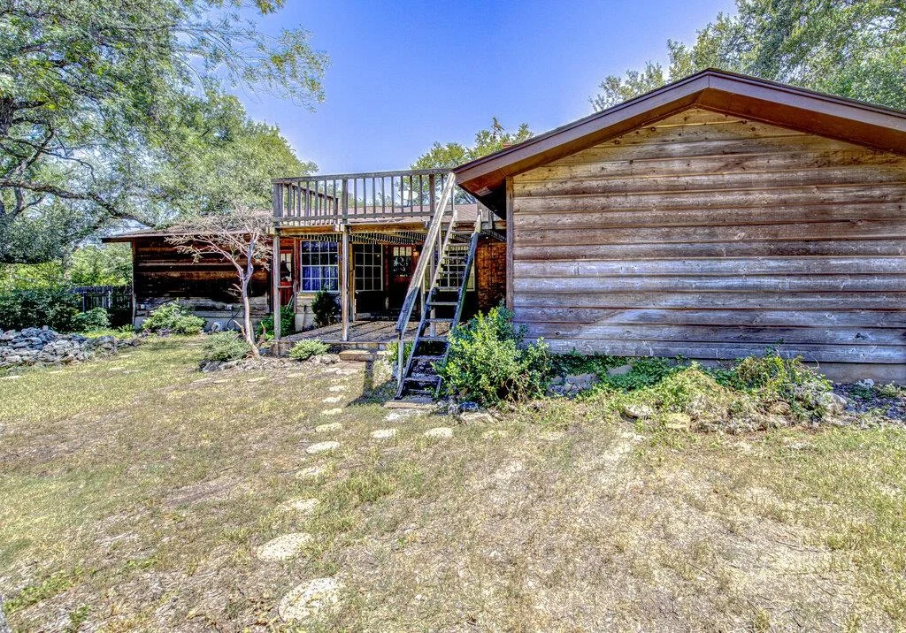 Photo of 8205 Cliffview DR