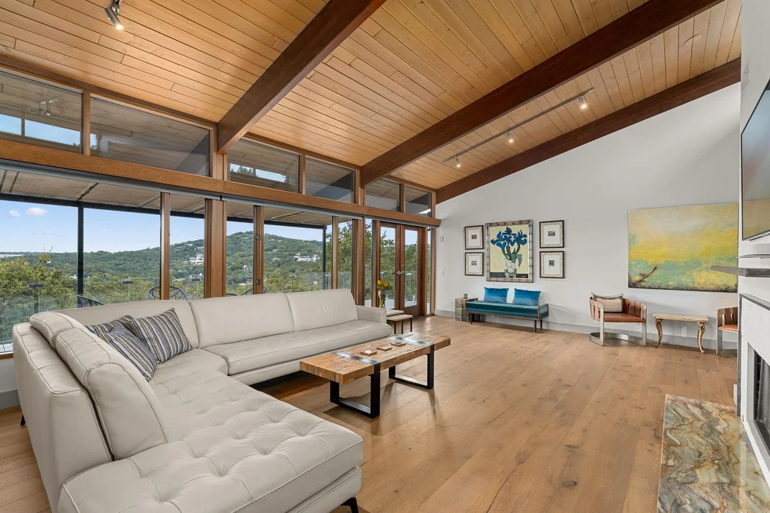 Photo of 1400 Mount Larson RD