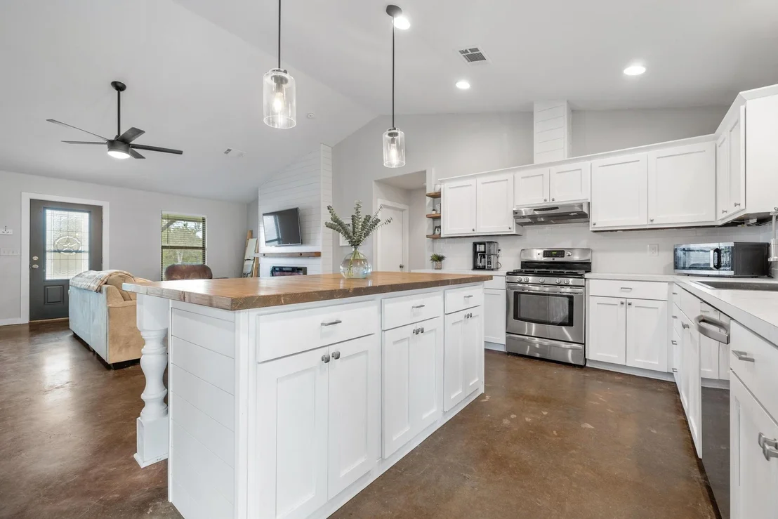 Photo of 23500 Fulkes LN