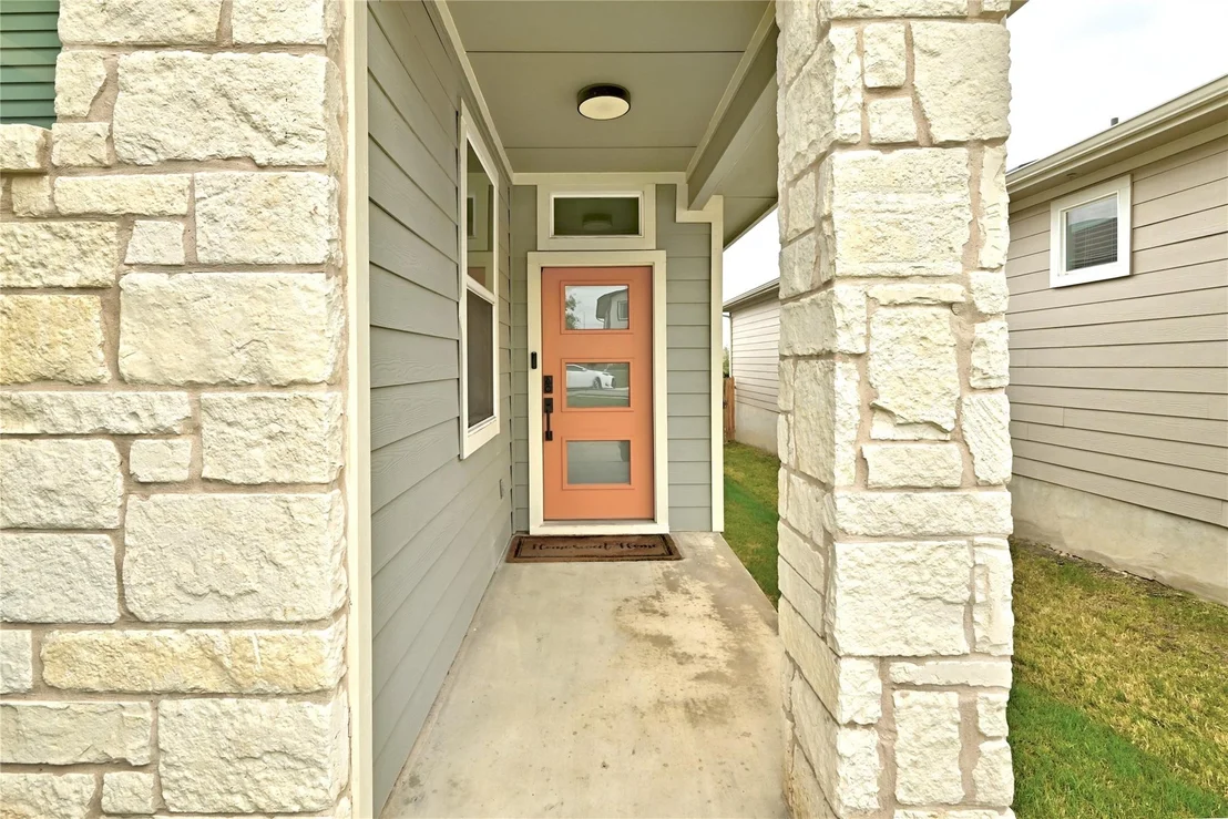Photo of 8000 Linnie LN