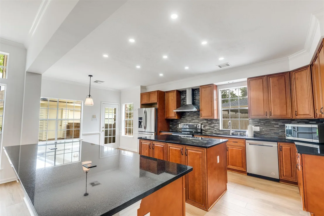 Photo of 13903 Wetherfield LN