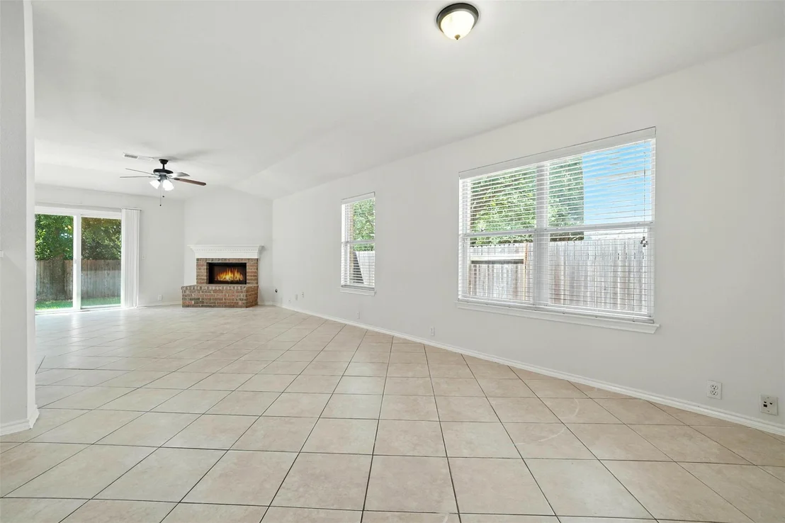 Photo of 1218 Mathias ST