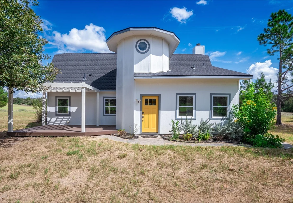 Photo of 245 Country LN