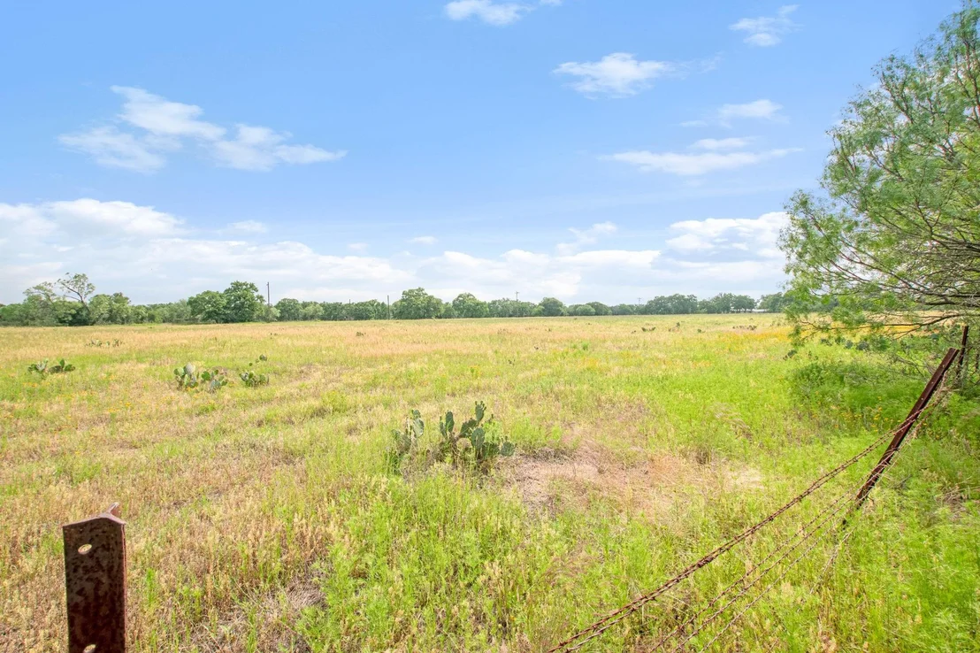 Photo of 9325 Ranch Road 2241 RNCH