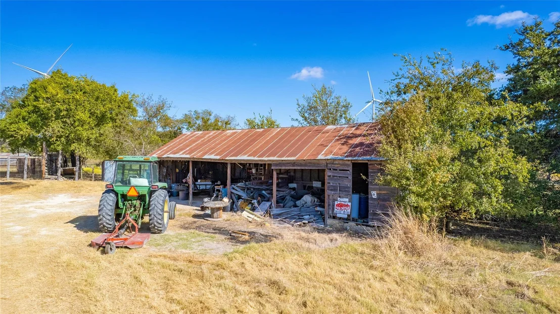 Photo of 490 County Road 332