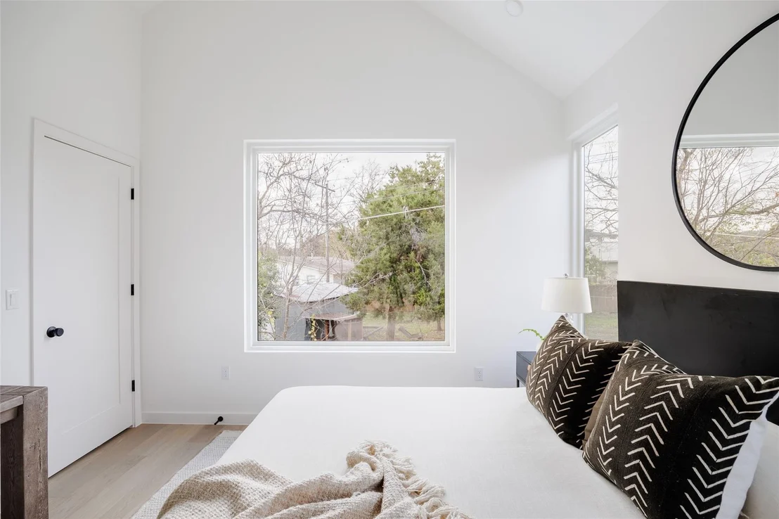 Photo of Unit 2 at 3209 Dolphin DR