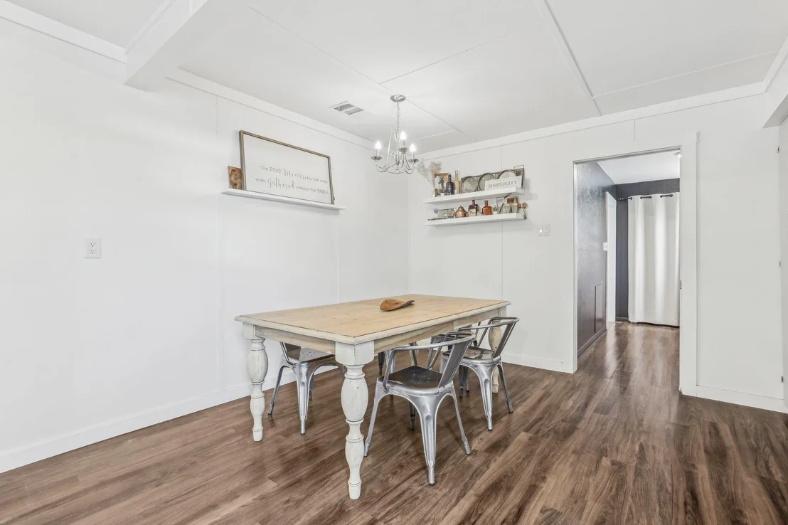 Photo of 106 County Road 425