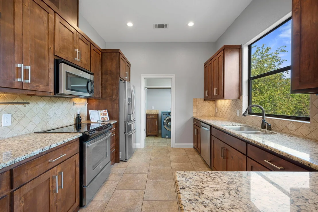 Photo of 2402 Eagle PT