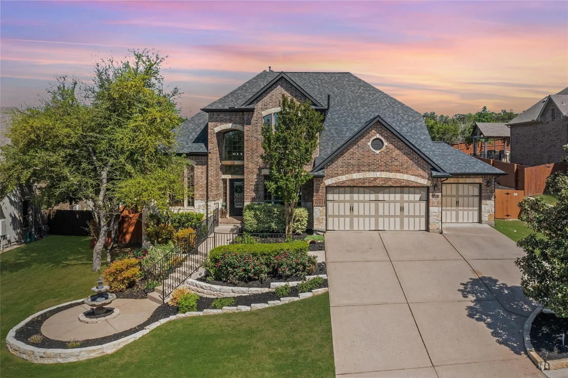 Photo of 520 Aspen DR