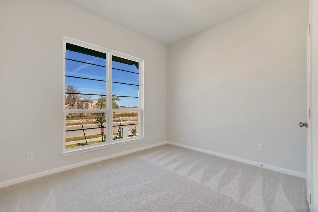 Photo of 237 Smithsonian LN