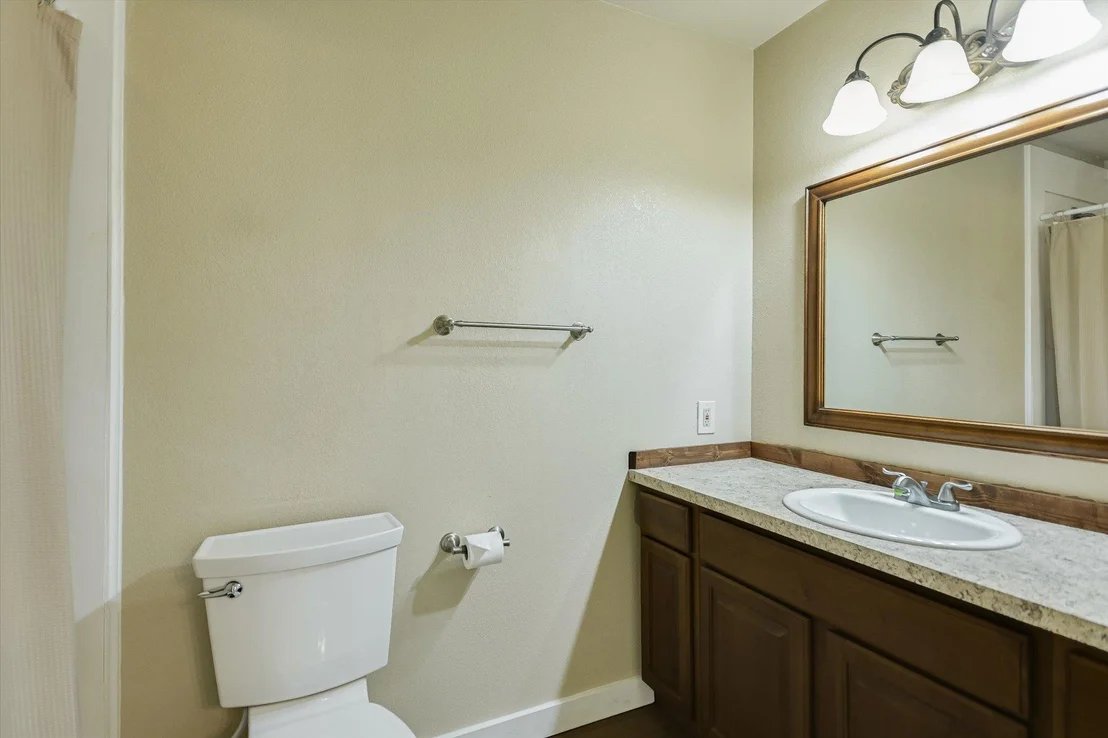 Photo of 611 Thurman CIR