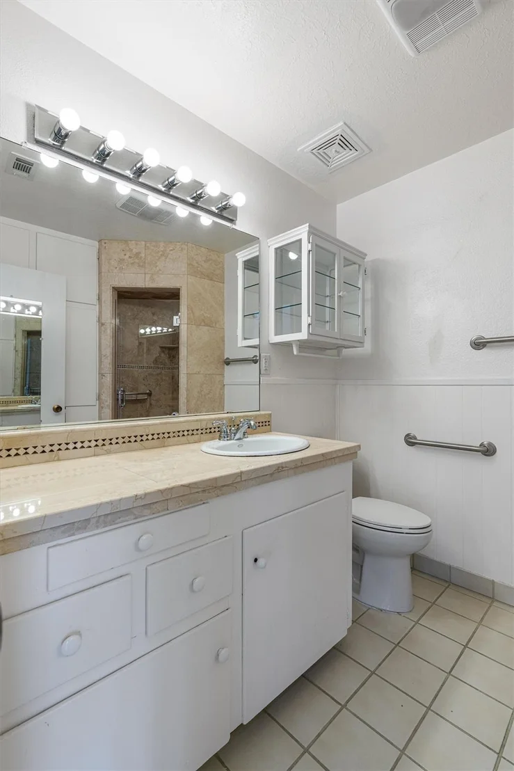 Photo of 7009 Miranda DR