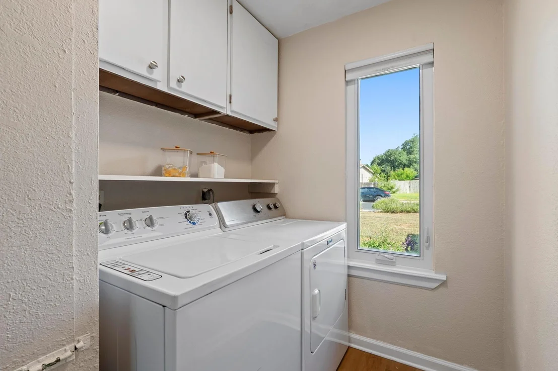 Photo of 11015 Jordan LN