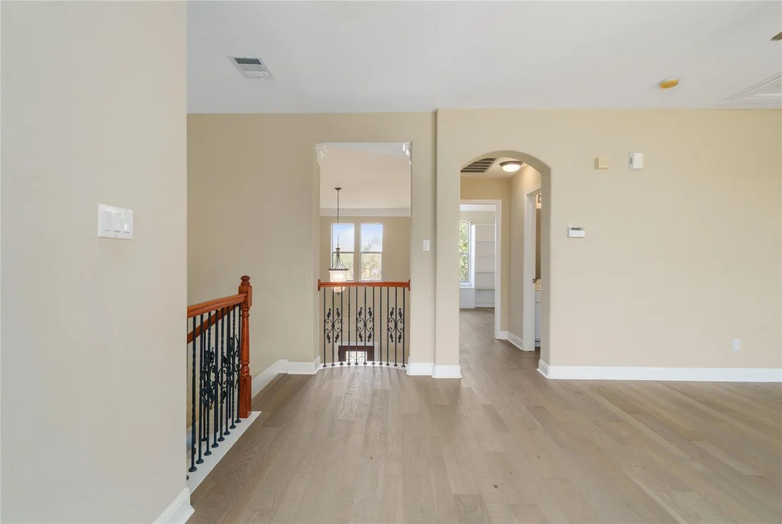 Photo of 3237 Bay Hill LN