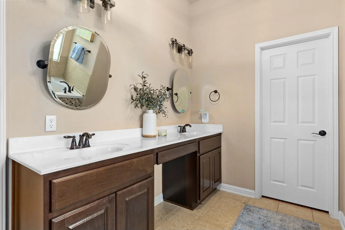 Photo of 2934 Magellan WAY
